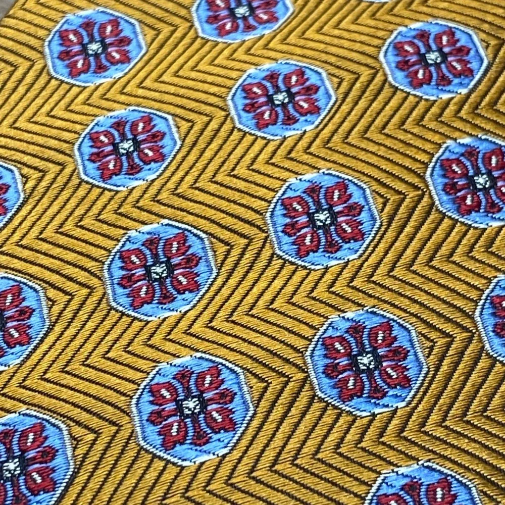 Euro Knot by Berton Como Mens Silk Tie Gold Blue Red Geometric Medallion 3.25x59